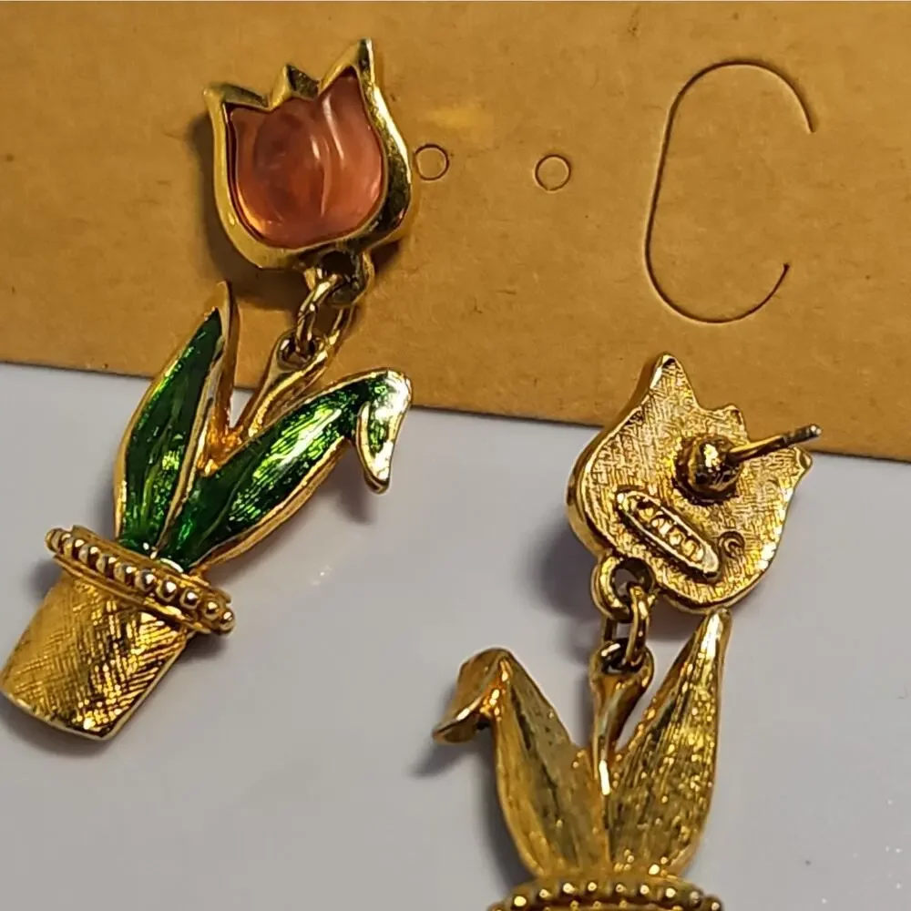 Avon gold flower